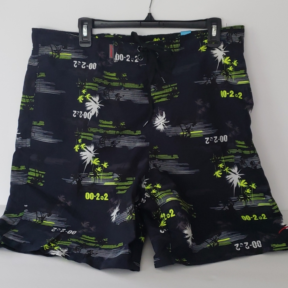 NWT Mens XL Swim Trunks